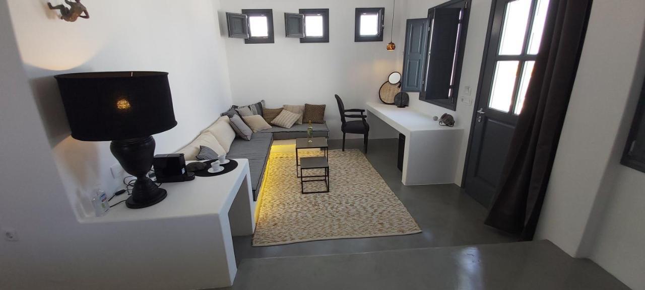 Santolia Art Suites Oia  Exterior photo